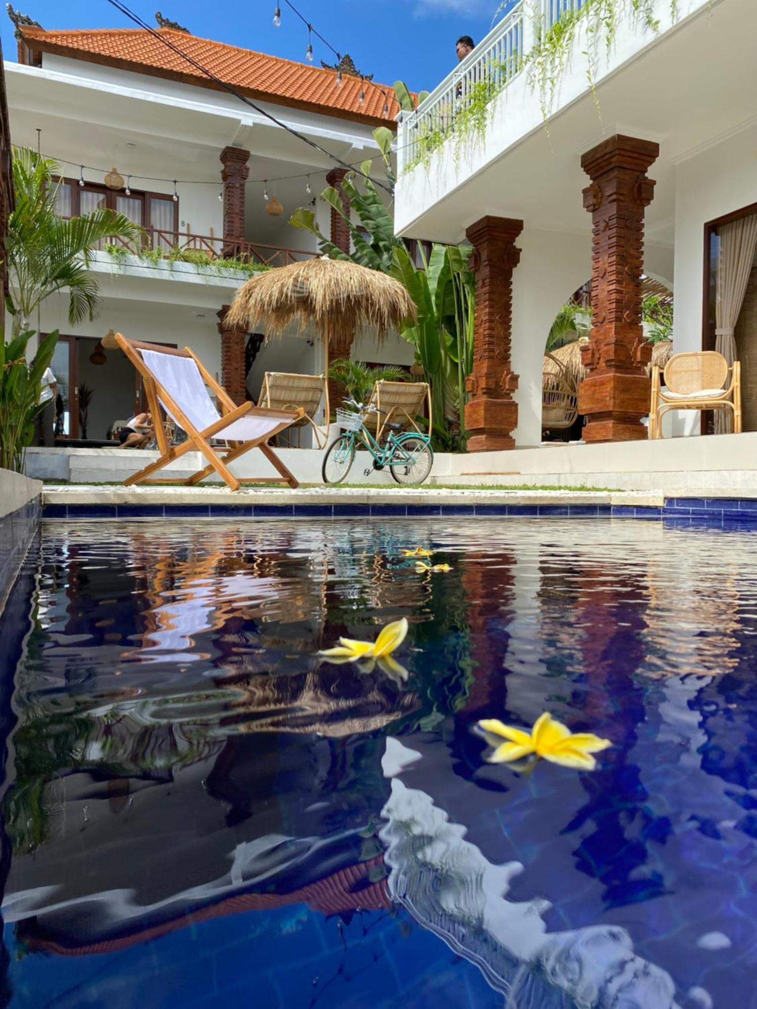 Shortcut Breeze Guest House Canggu  Exterior photo